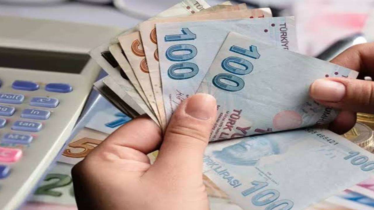 Ocak 2027 emekli zammında sıcak gelişme: SGK uzmanı, emeklilerin ocakta hesaplarına yatacak zammı duyurdu! 4